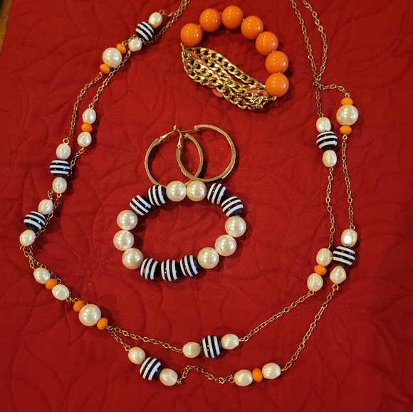 Charming Charlie set - Picture 2 of 2